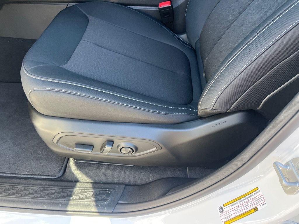 new 2025 Jeep Grand Cherokee car, priced at $39,247