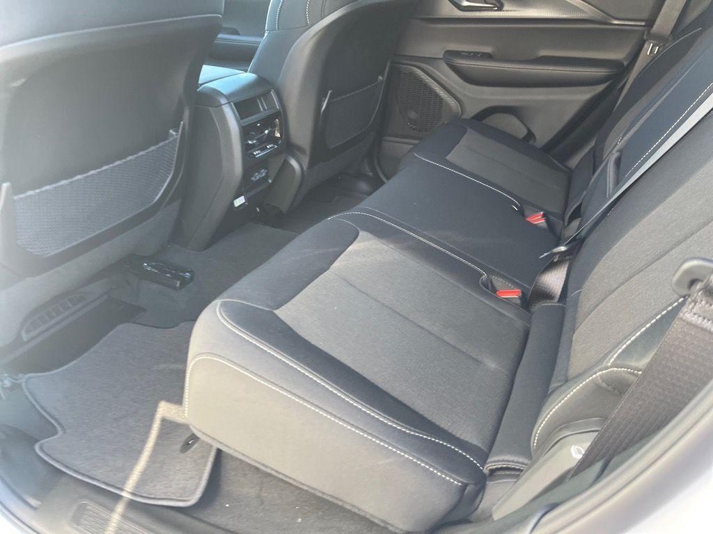 new 2025 Jeep Grand Cherokee car, priced at $39,247