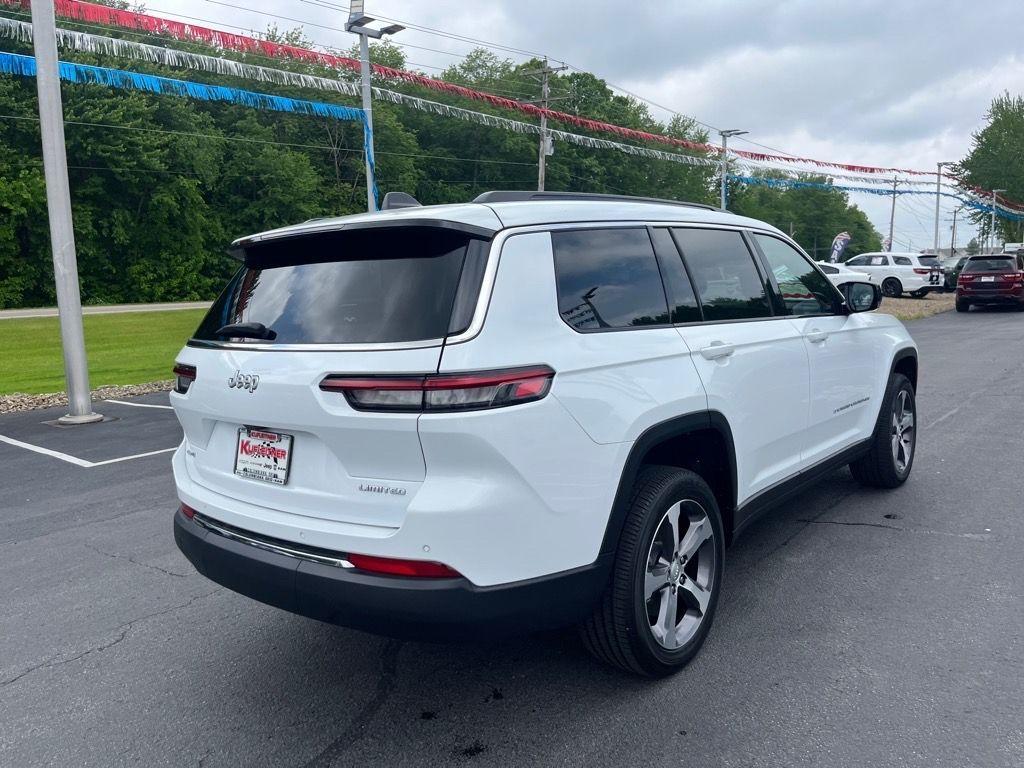 new 2024 Jeep Grand Cherokee L car, priced at $40,900