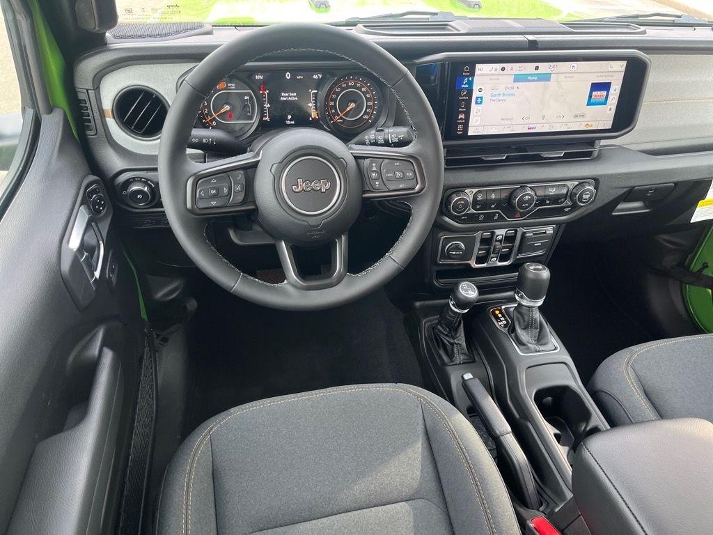 new 2025 Jeep Wrangler car, priced at $47,400