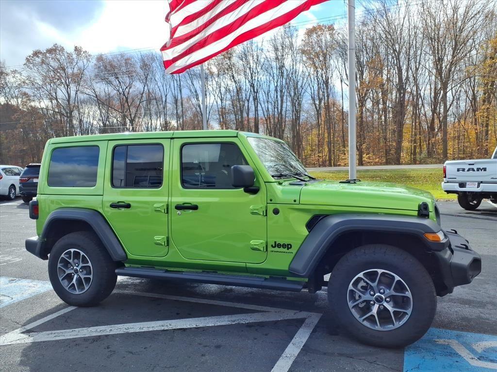 new 2025 Jeep Wrangler car, priced at $47,400