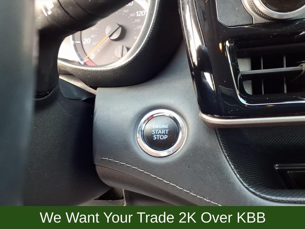 used 2022 Toyota Highlander car, priced at $29,500