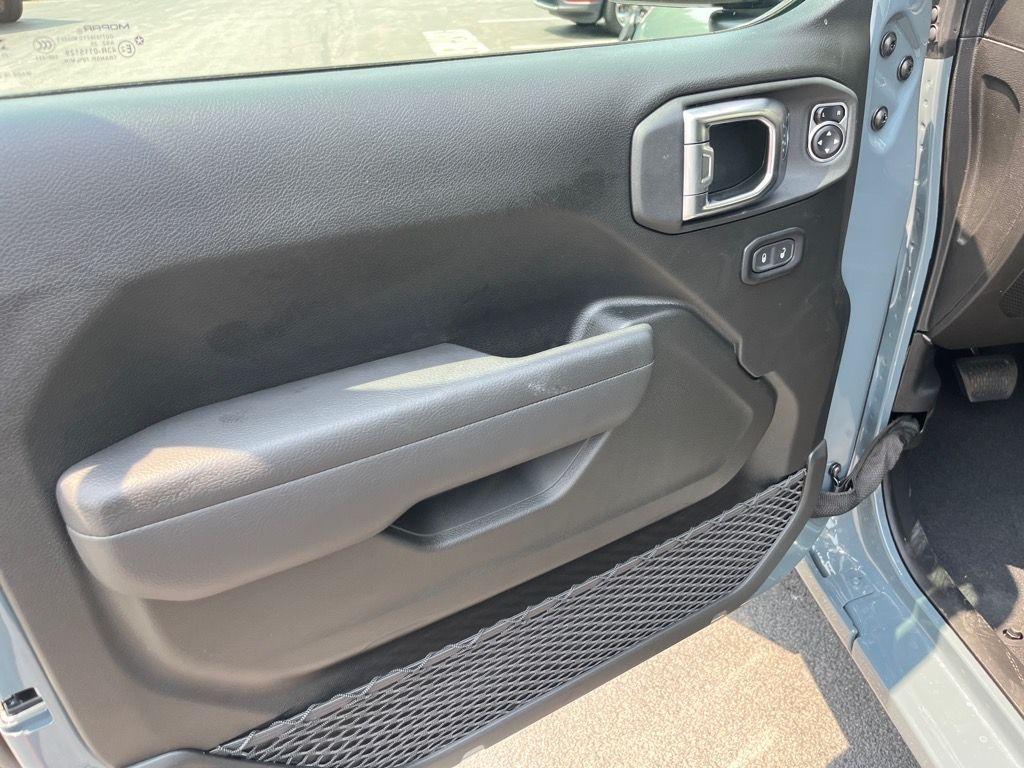 new 2025 Jeep Wrangler car, priced at $43,900