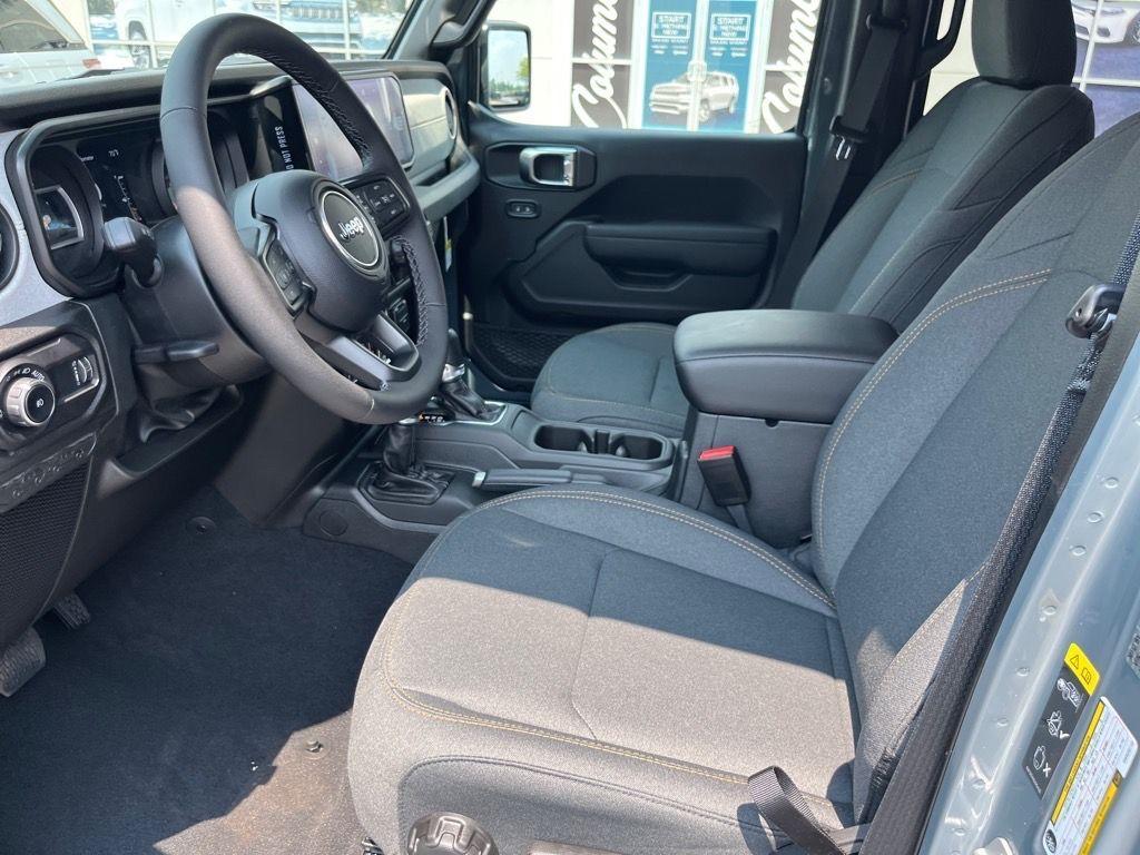 new 2025 Jeep Wrangler car, priced at $43,900