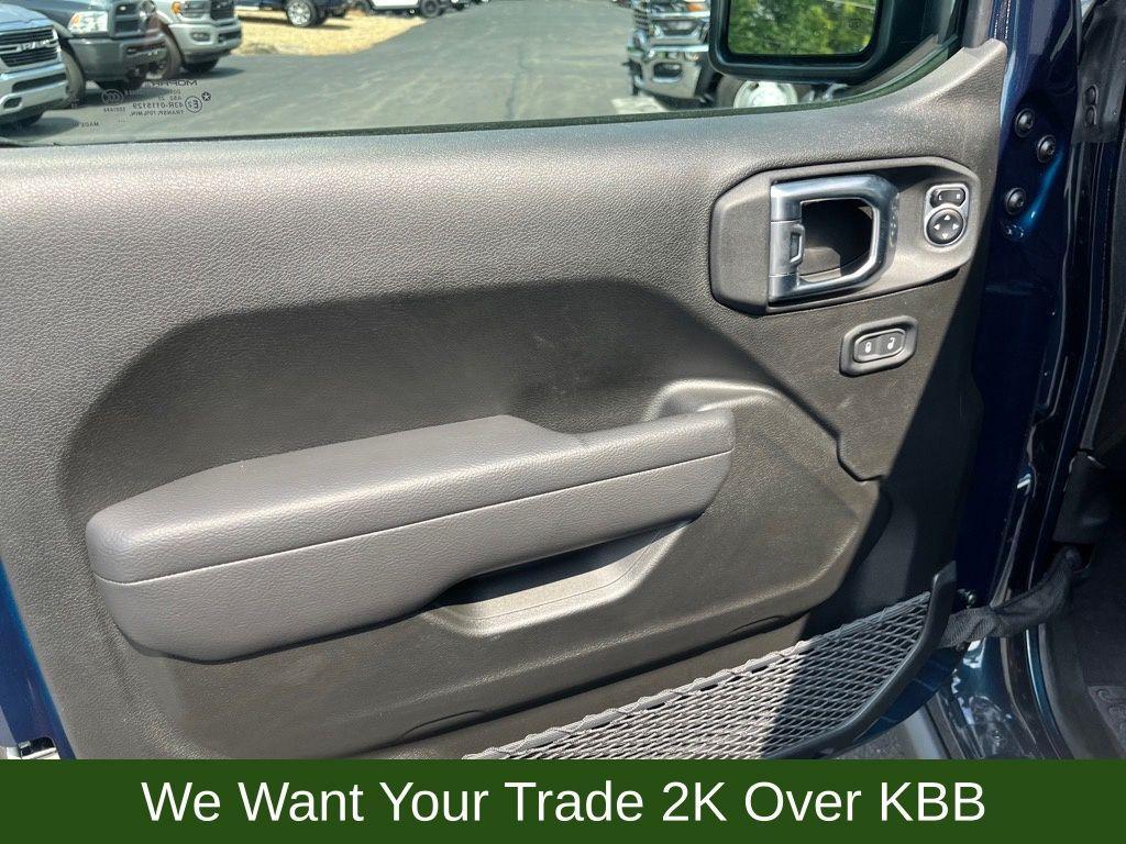 new 2025 Jeep Gladiator car, priced at $41,000