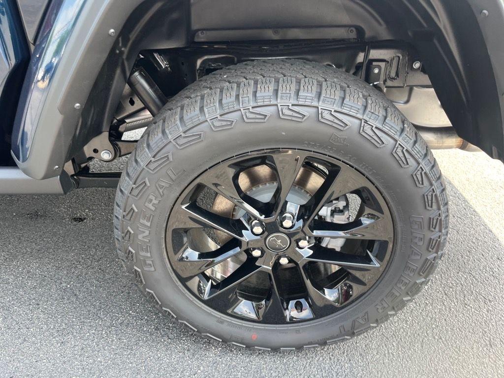 new 2025 Jeep Gladiator car, priced at $43,500
