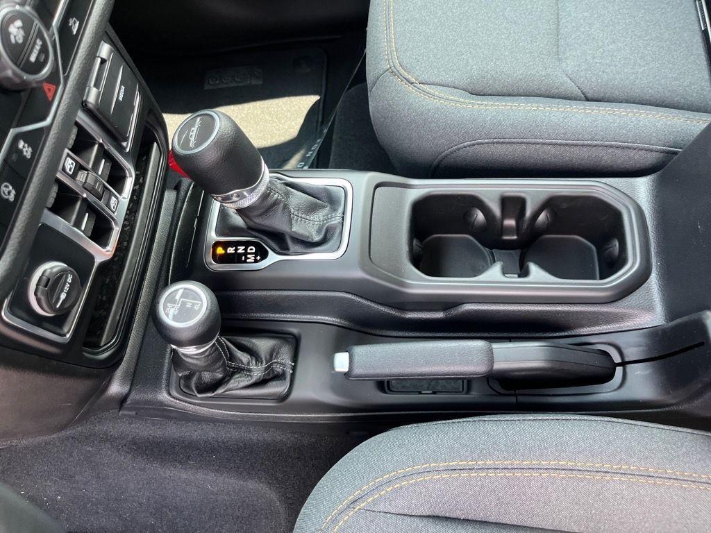 new 2025 Jeep Gladiator car, priced at $43,500