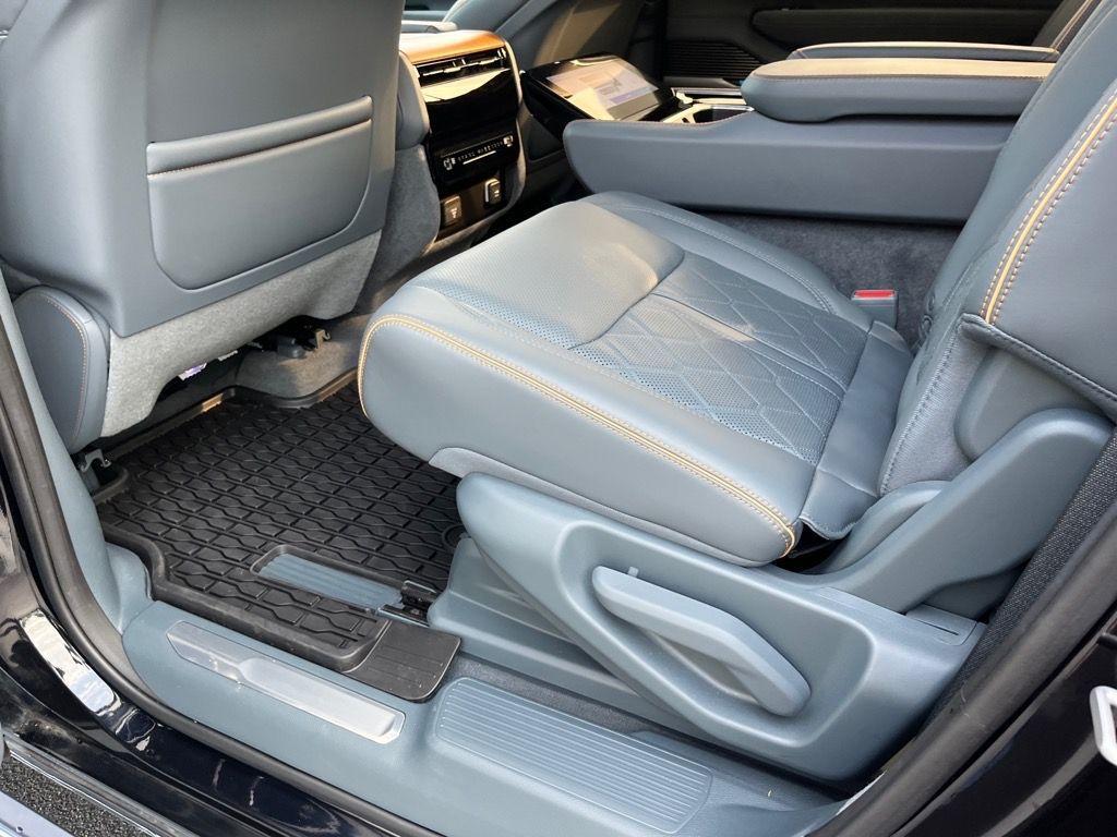 used 2022 Jeep Grand Wagoneer car, priced at $56,900