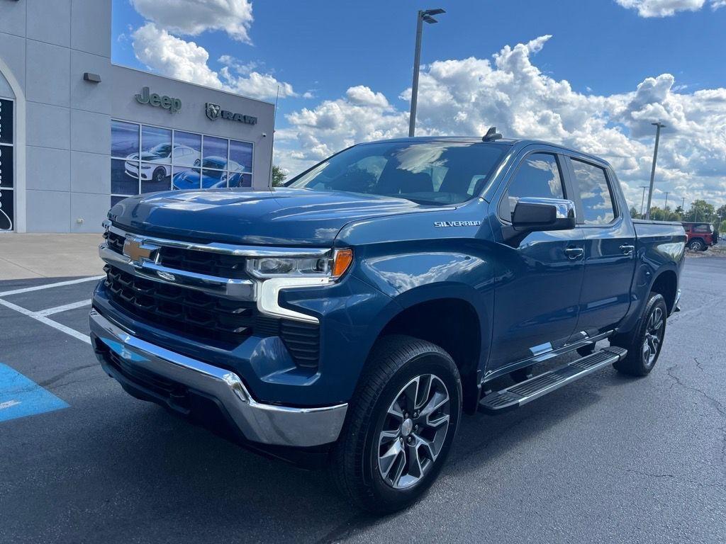 used 2024 Chevrolet Silverado 1500 car, priced at $40,300