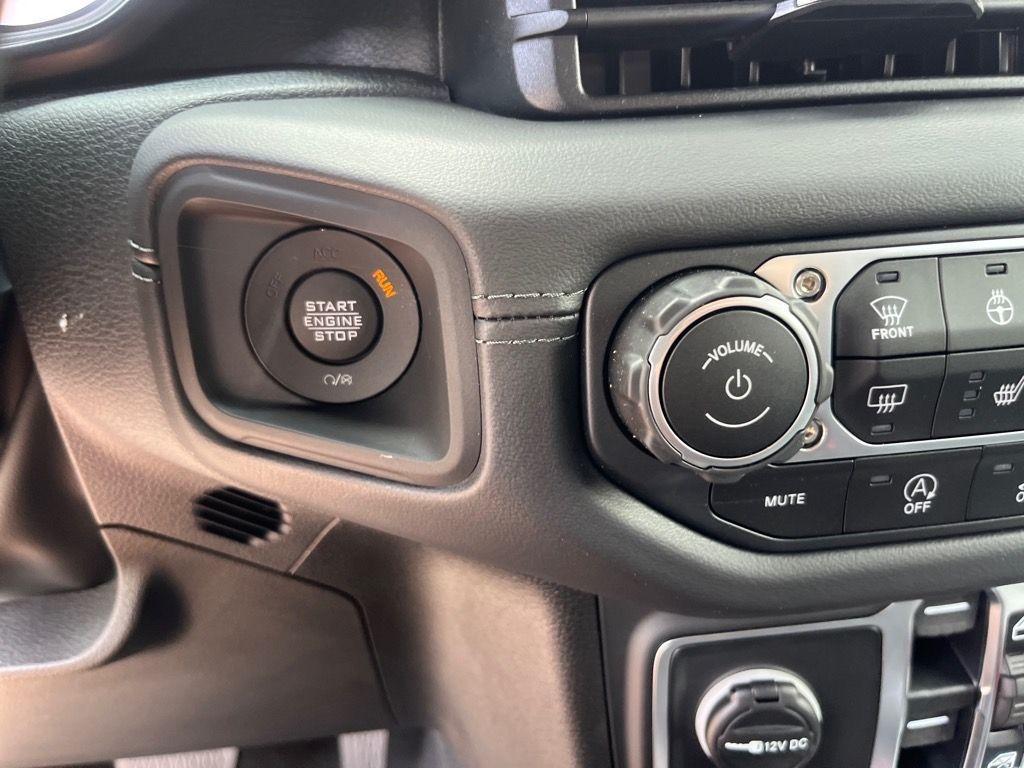 new 2025 Jeep Wrangler car, priced at $54,900