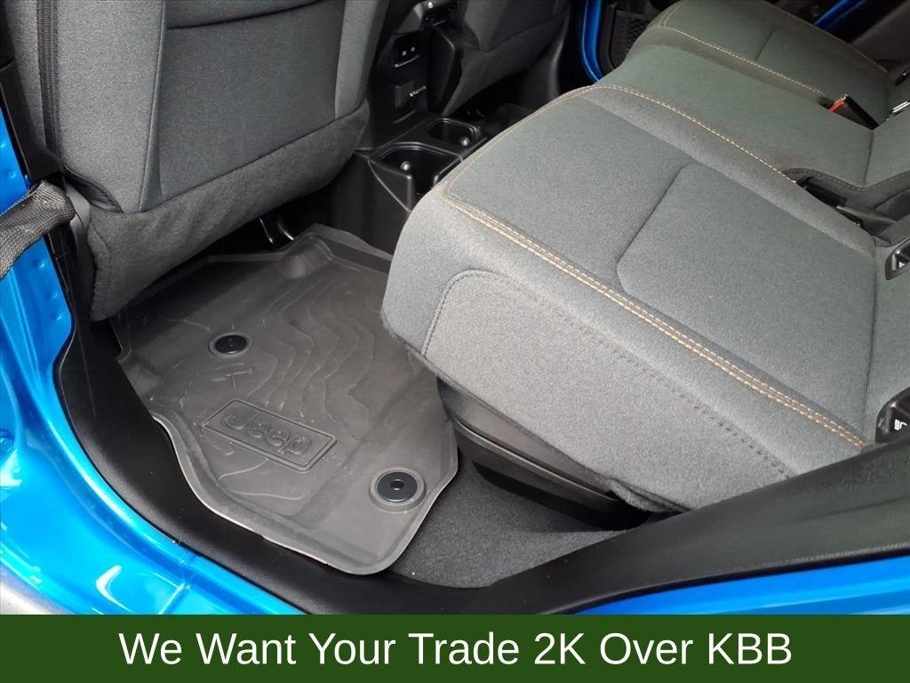 used 2024 Jeep Gladiator car, priced at $37,900