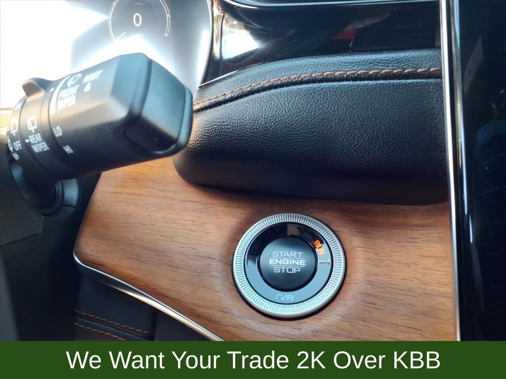 used 2024 Jeep Grand Cherokee car, priced at $54,900