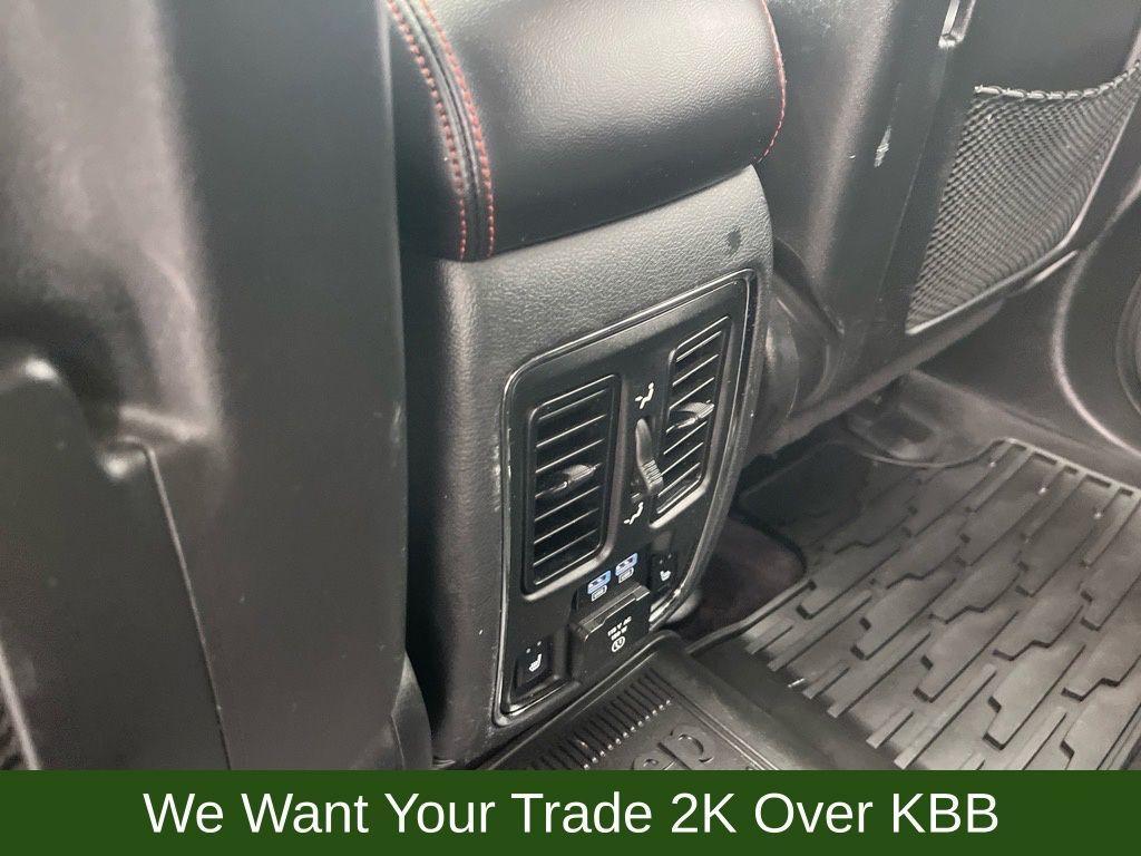 used 2017 Jeep Grand Cherokee car, priced at $10,900