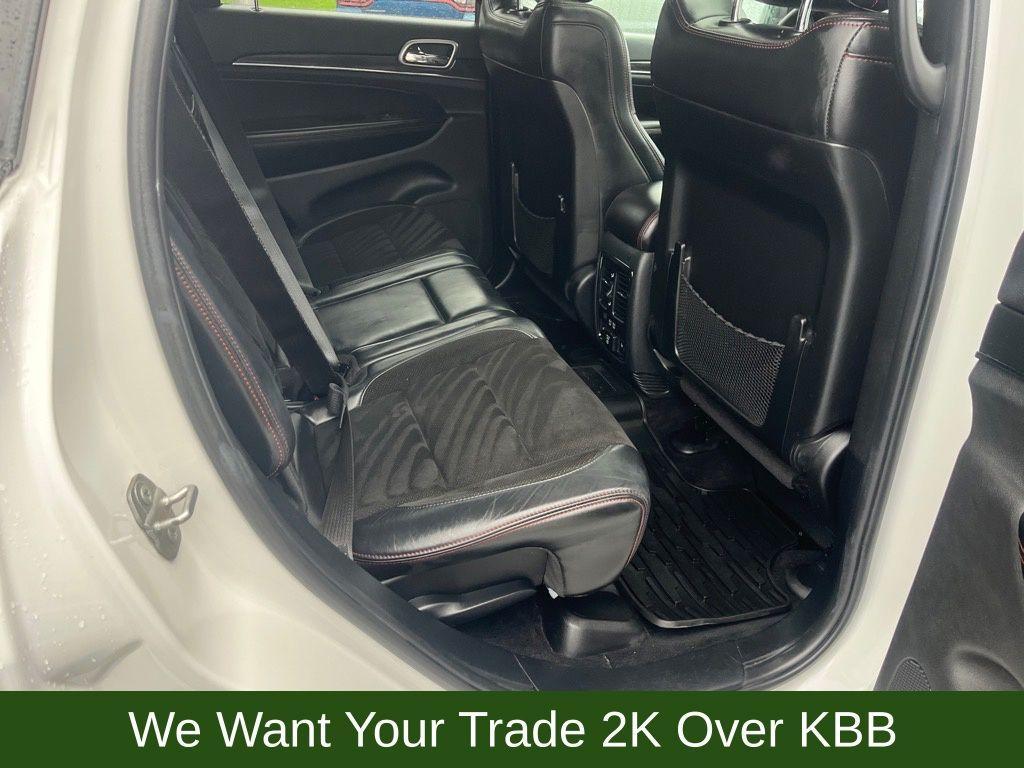 used 2017 Jeep Grand Cherokee car, priced at $10,900