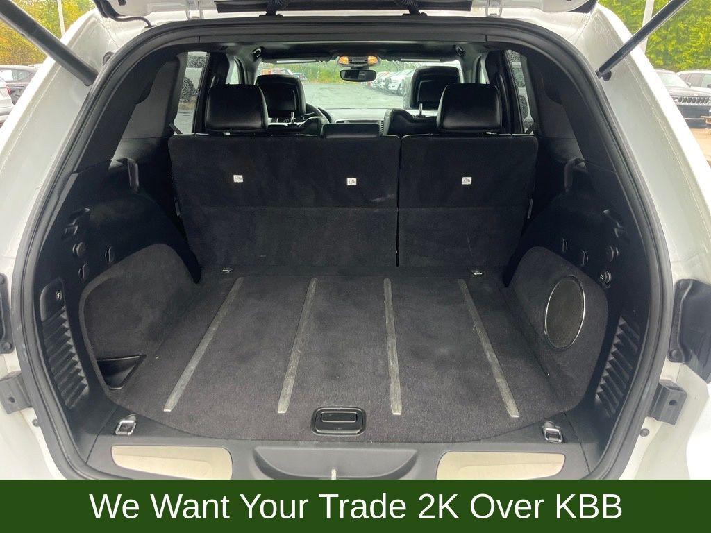 used 2017 Jeep Grand Cherokee car, priced at $10,900