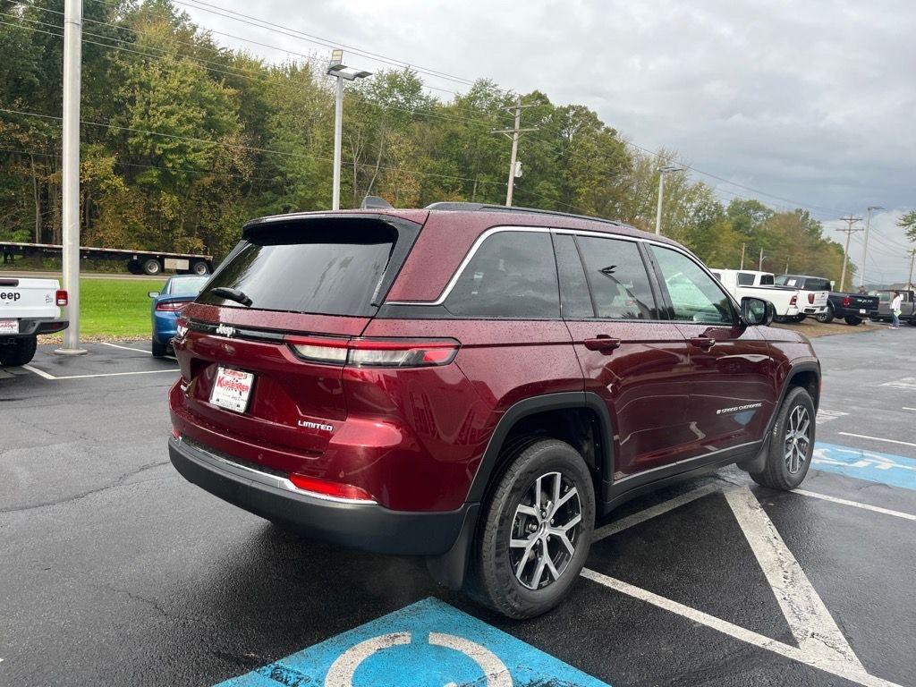 new 2025 Jeep Grand Cherokee car, priced at $43,497