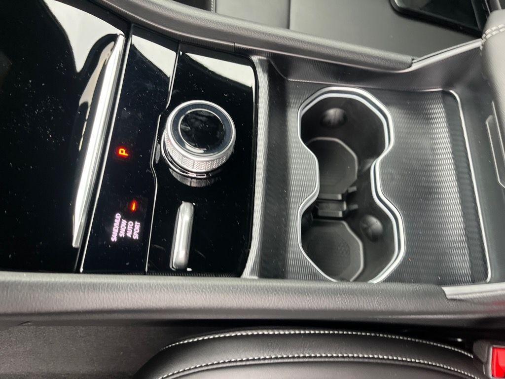 new 2025 Jeep Grand Cherokee car, priced at $43,497