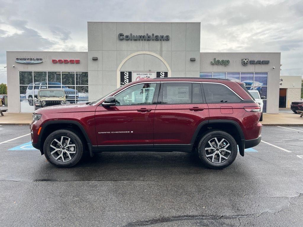 new 2025 Jeep Grand Cherokee car, priced at $43,497
