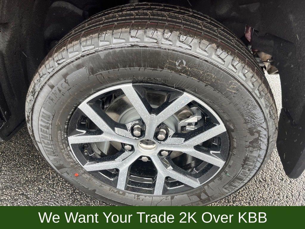 new 2025 Jeep Grand Cherokee car, priced at $41,497