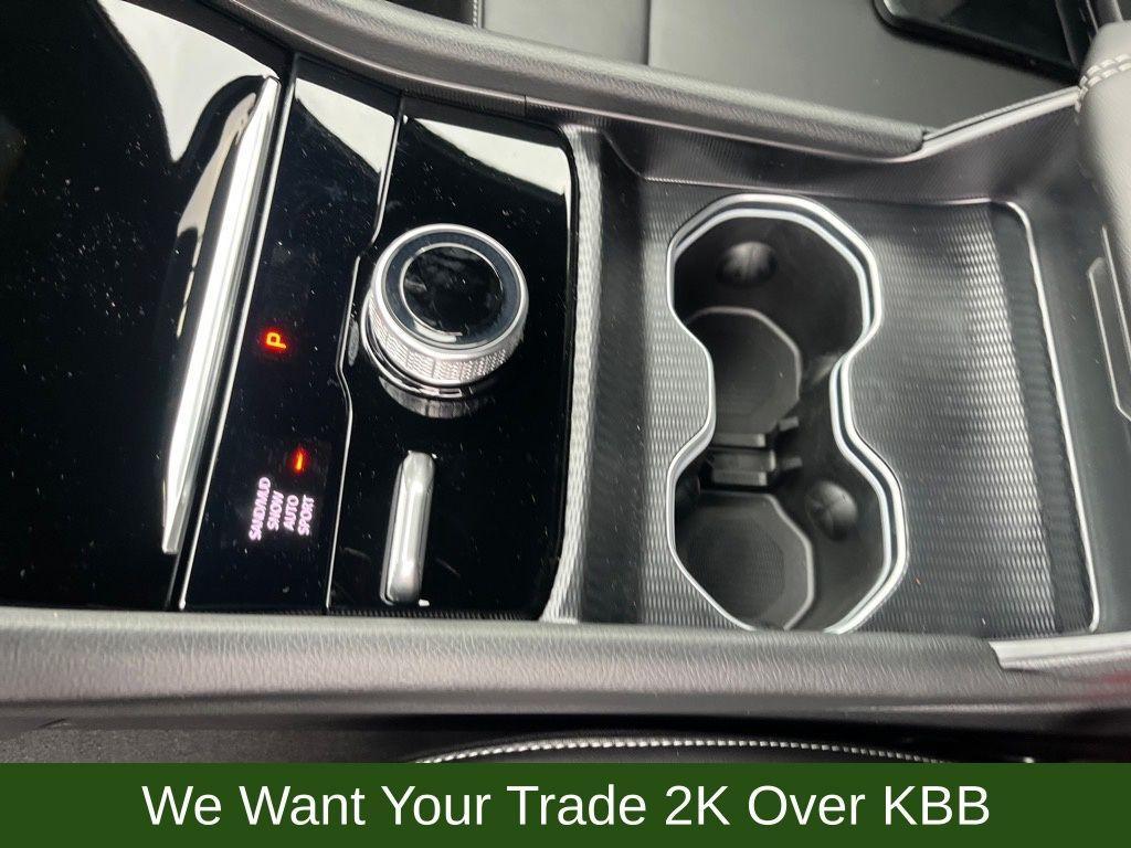 new 2025 Jeep Grand Cherokee car, priced at $41,497