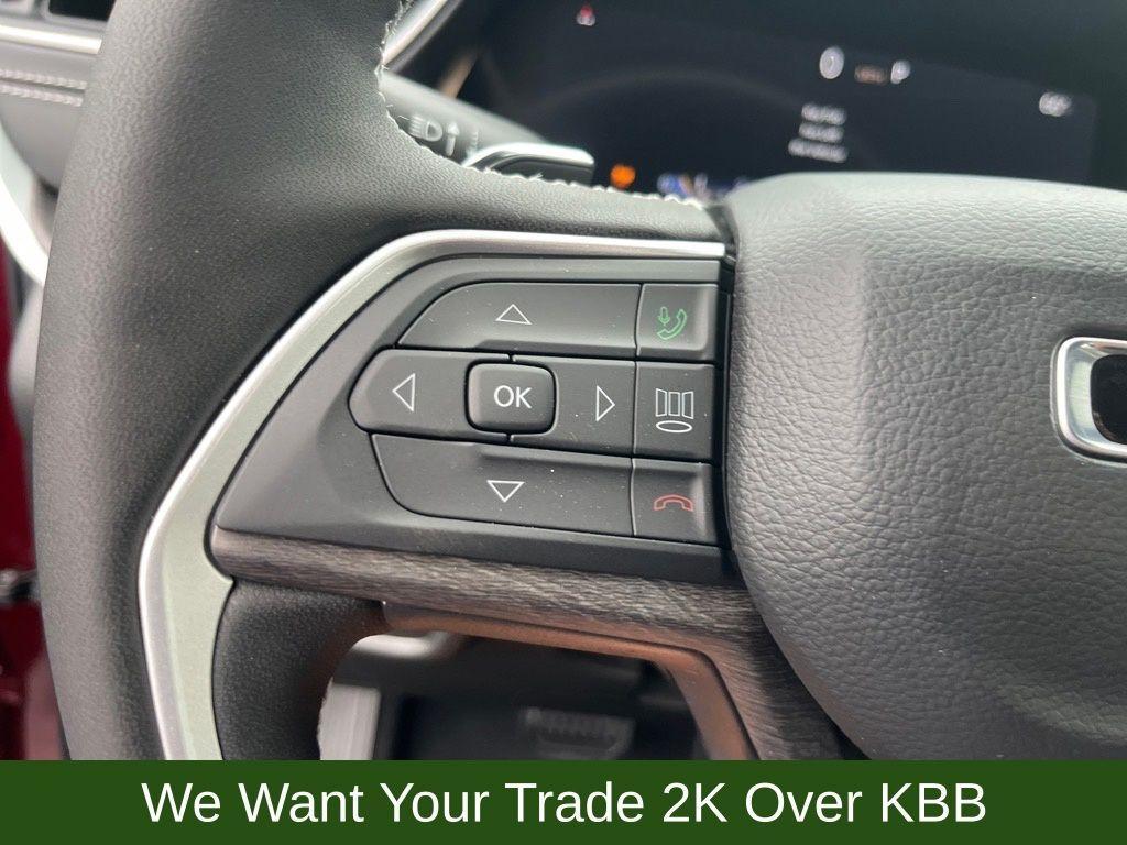 new 2025 Jeep Grand Cherokee car, priced at $41,497