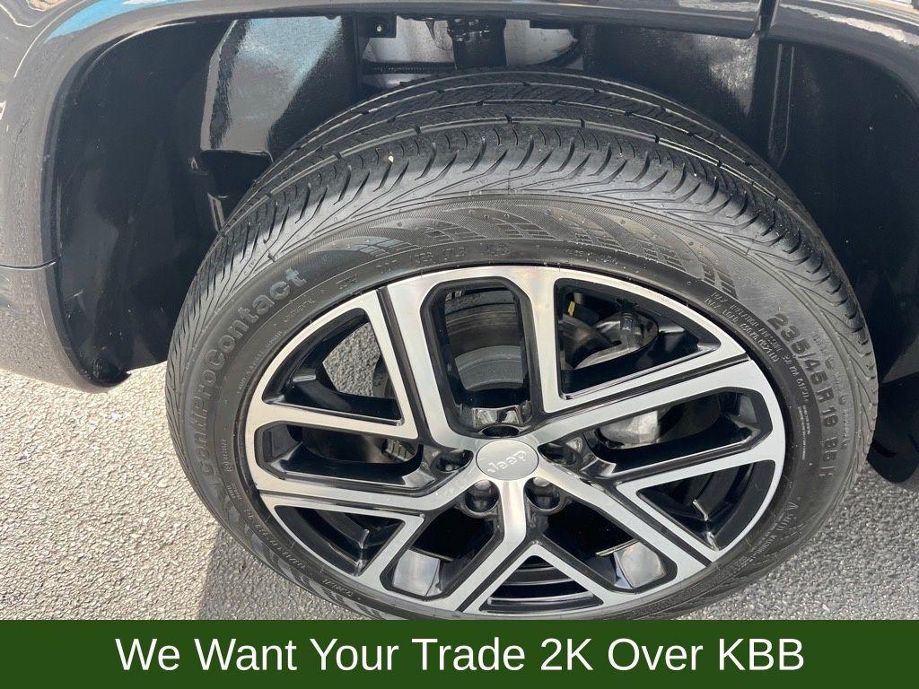 used 2024 Jeep Compass car, priced at $25,652