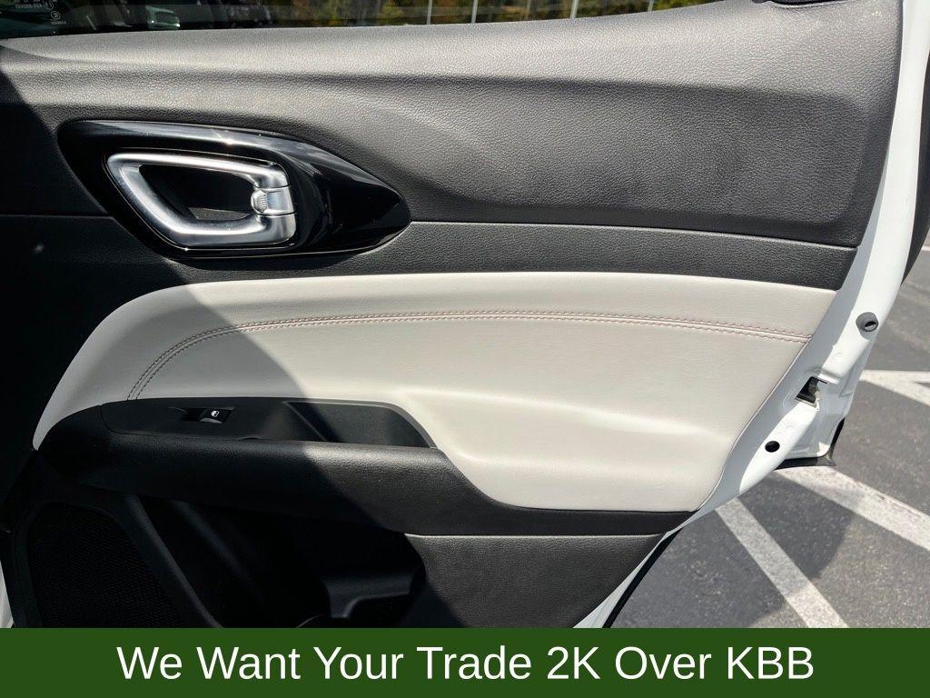 used 2024 Jeep Compass car, priced at $25,652