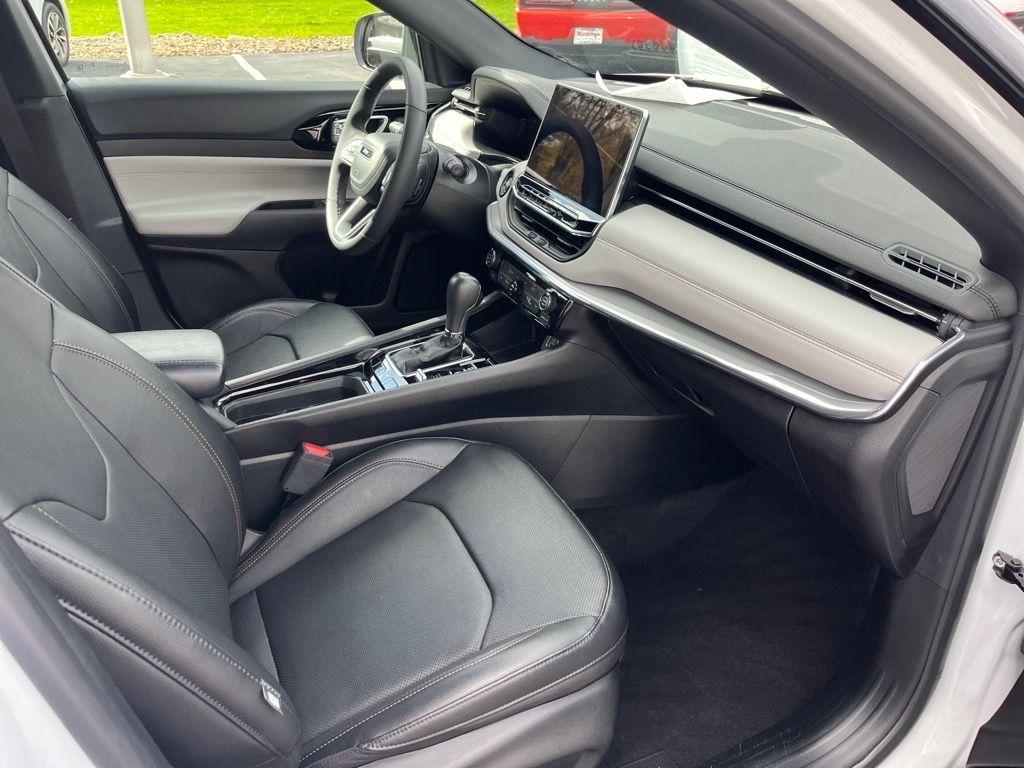 used 2024 Jeep Compass car, priced at $26,900