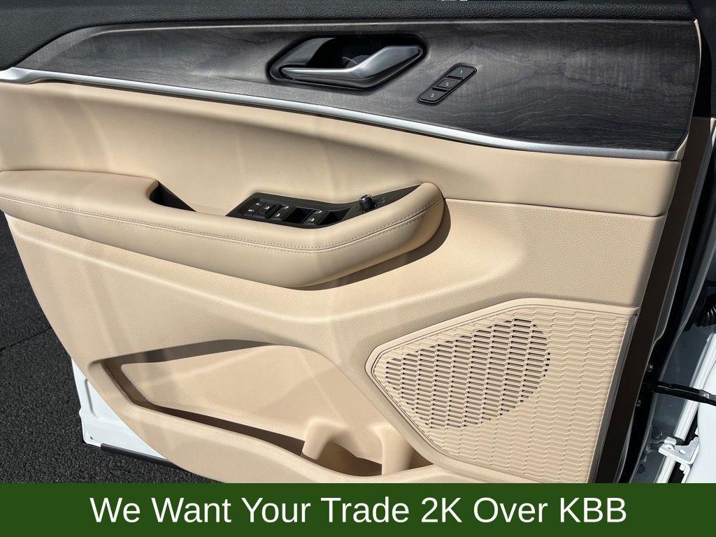 new 2025 Jeep Grand Cherokee L car, priced at $50,753