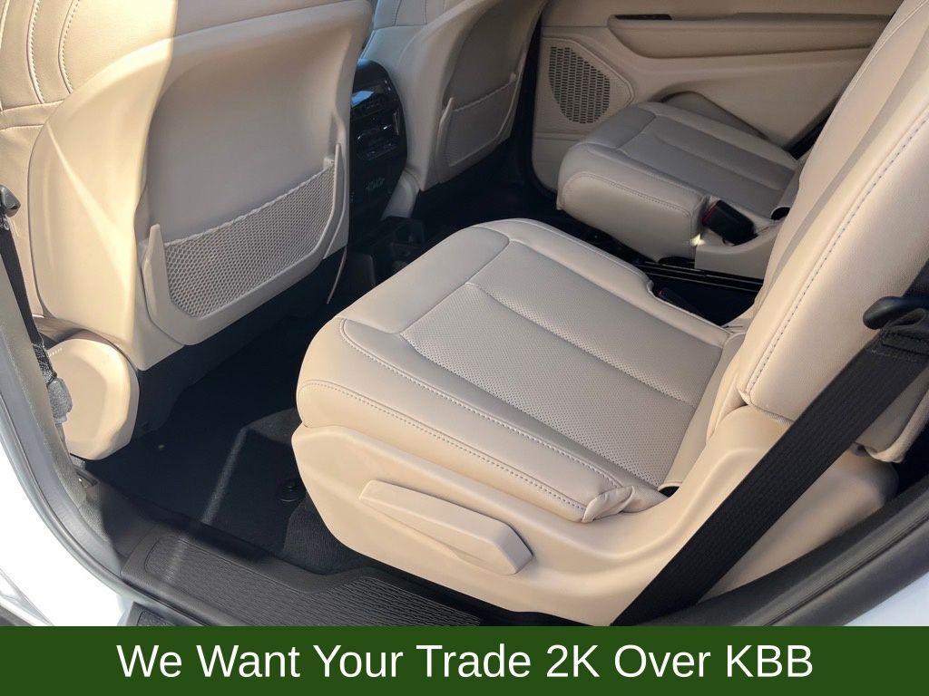 new 2025 Jeep Grand Cherokee L car, priced at $50,753