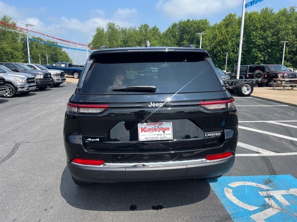 new 2025 Jeep Grand Cherokee car, priced at $44,500