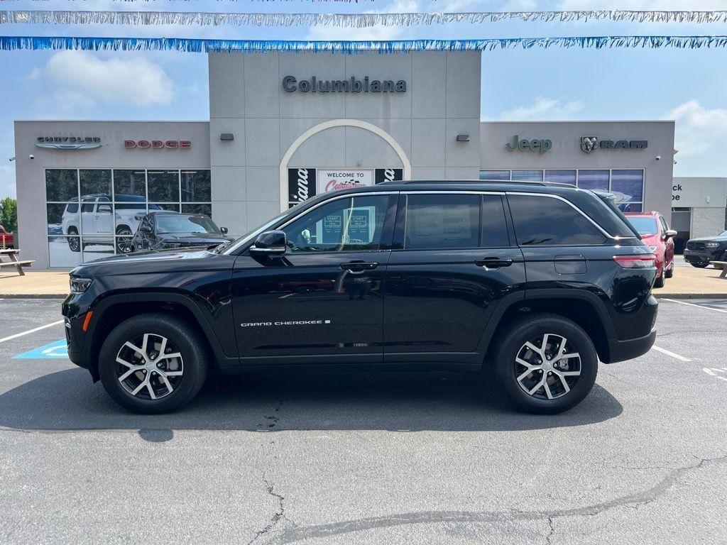 new 2025 Jeep Grand Cherokee car, priced at $44,500