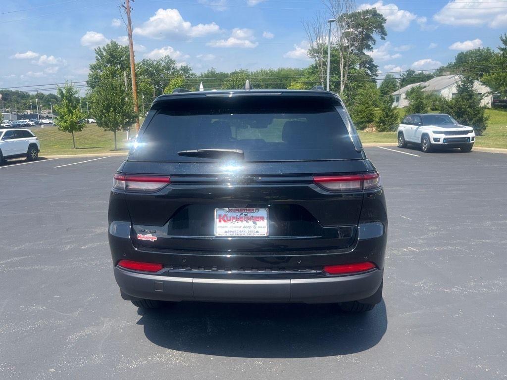 new 2025 Jeep Grand Cherokee car