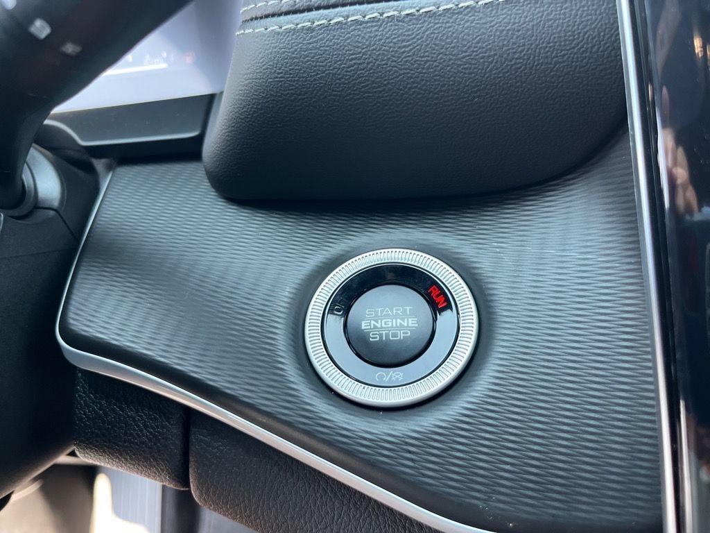 new 2025 Jeep Grand Cherokee car