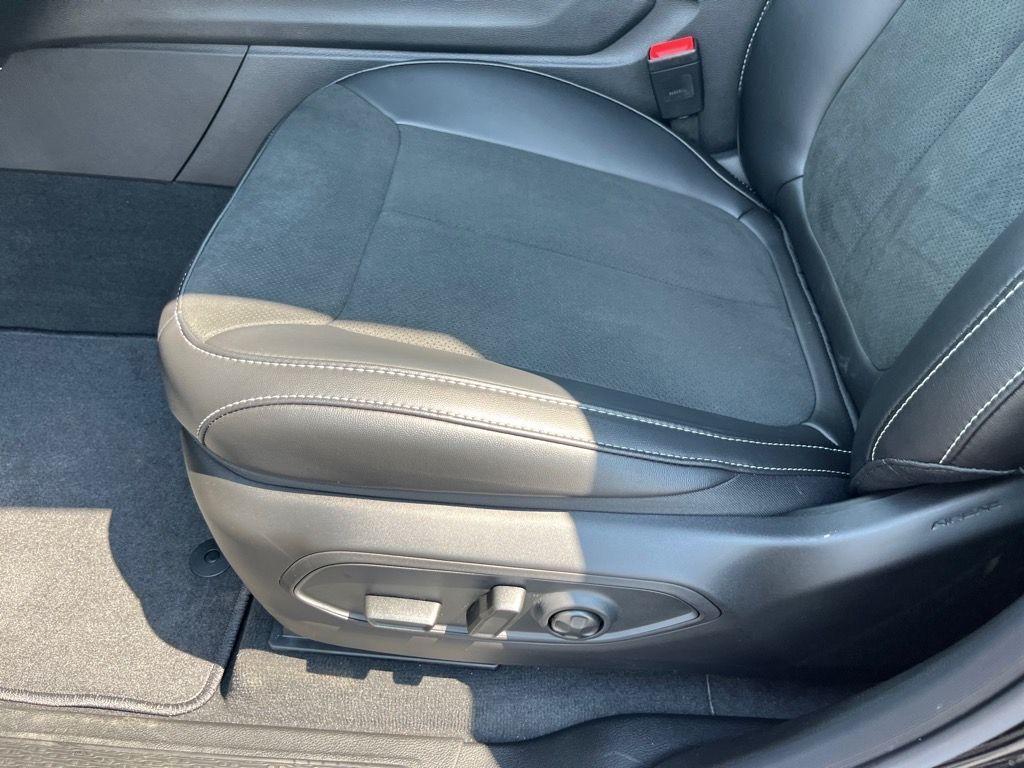 new 2025 Jeep Grand Cherokee car