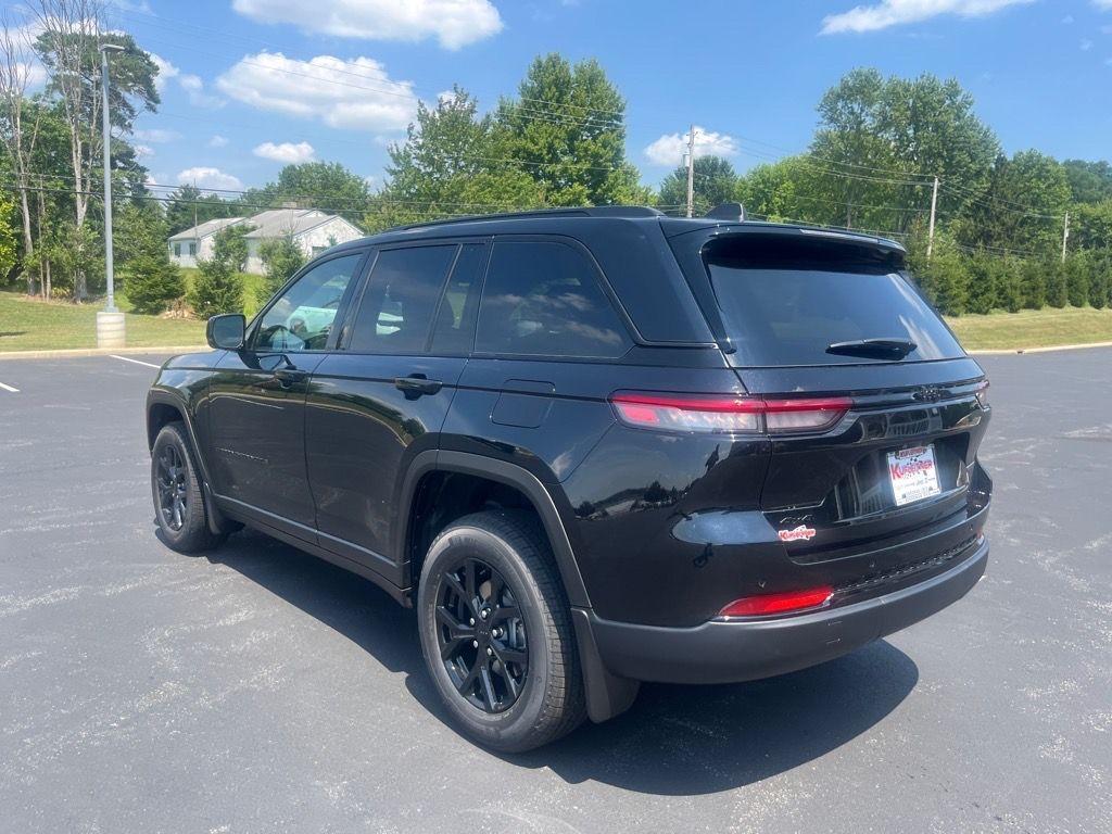 new 2025 Jeep Grand Cherokee car