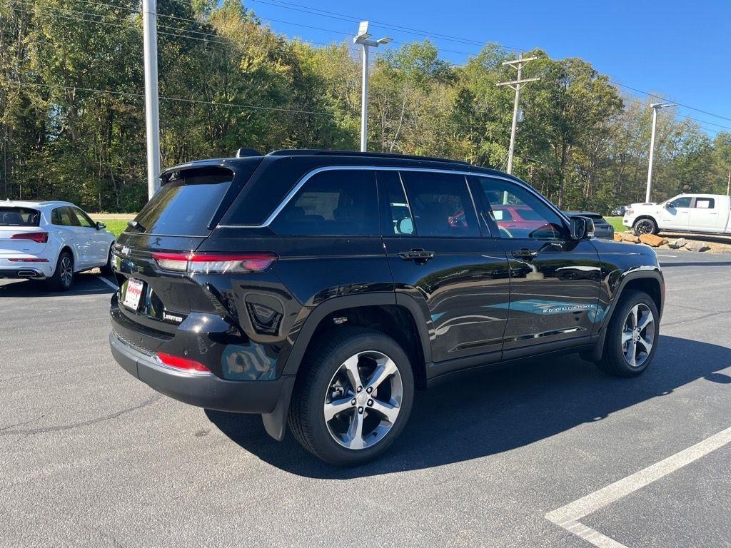 new 2025 Jeep Grand Cherokee car, priced at $50,514