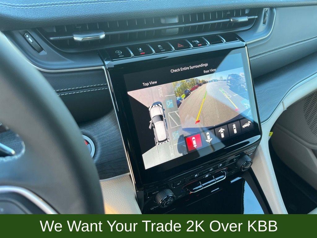 new 2025 Jeep Grand Cherokee car, priced at $48,514