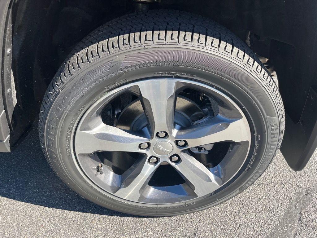 new 2025 Jeep Grand Cherokee car, priced at $50,514