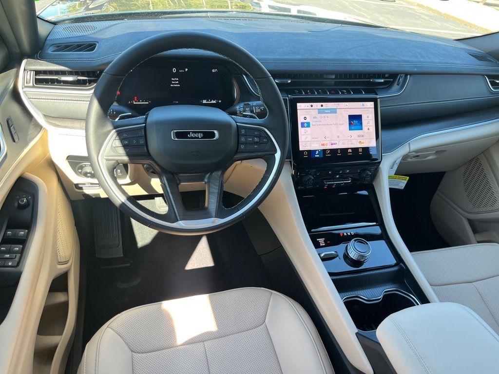 new 2025 Jeep Grand Cherokee car, priced at $50,514