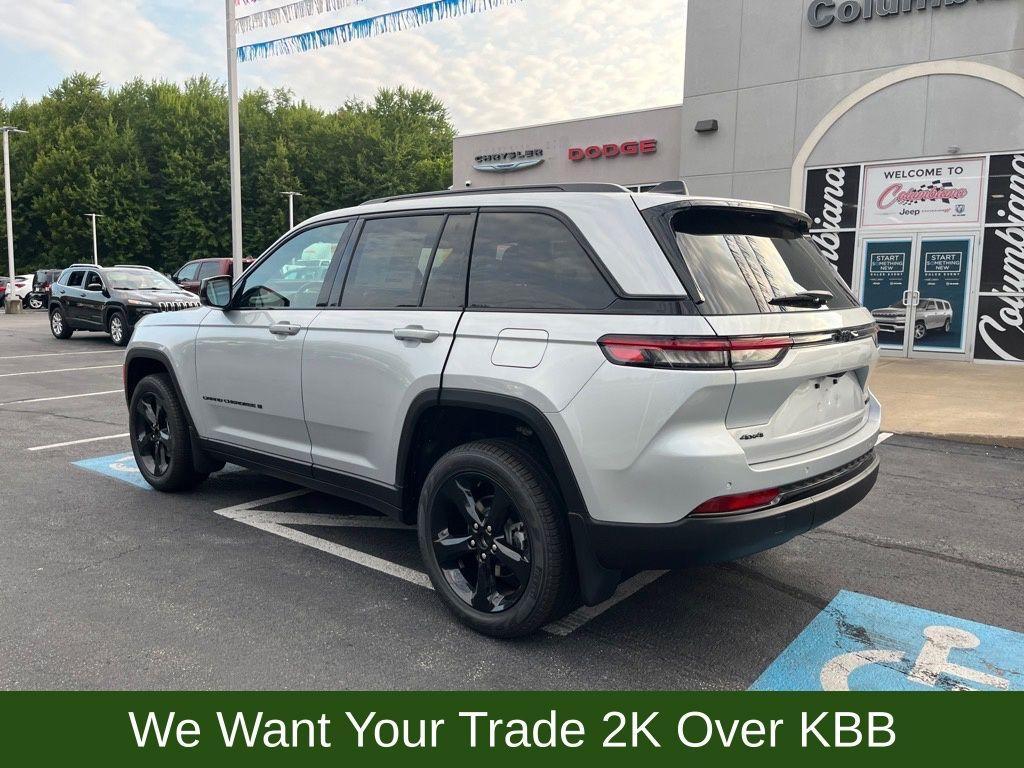 new 2025 Jeep Grand Cherokee car, priced at $39,050