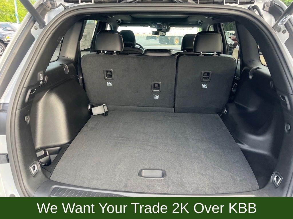 new 2025 Jeep Grand Cherokee car, priced at $39,050