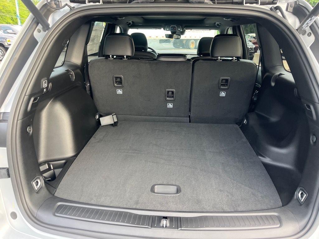 new 2025 Jeep Grand Cherokee car, priced at $47,550