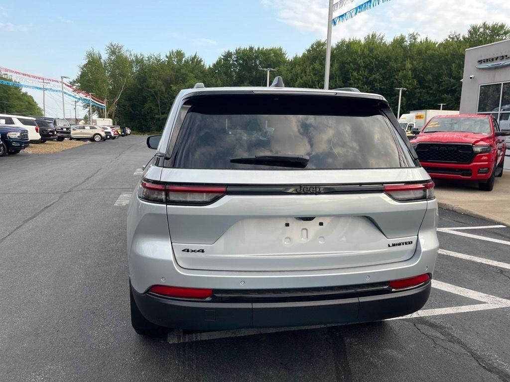new 2025 Jeep Grand Cherokee car, priced at $47,550
