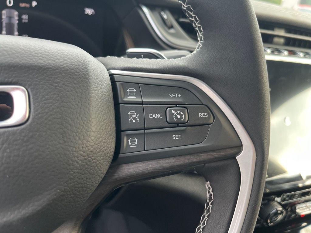 new 2025 Jeep Grand Cherokee car, priced at $47,550