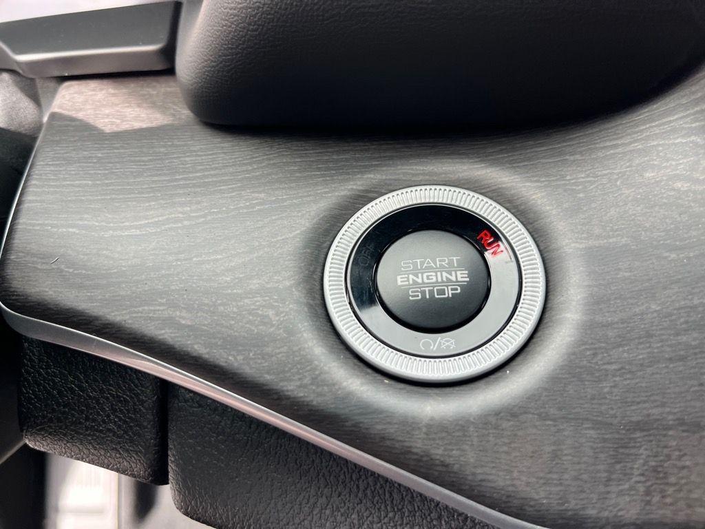 new 2025 Jeep Grand Cherokee L car, priced at $47,431