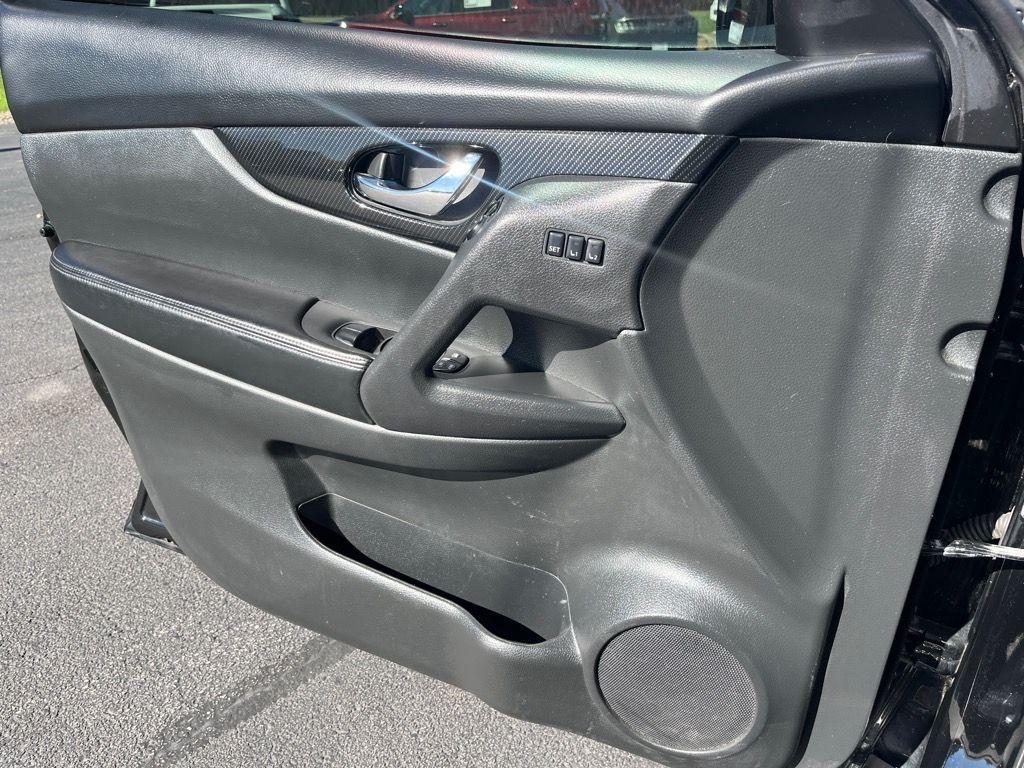 used 2019 Nissan Rogue car, priced at $17,500