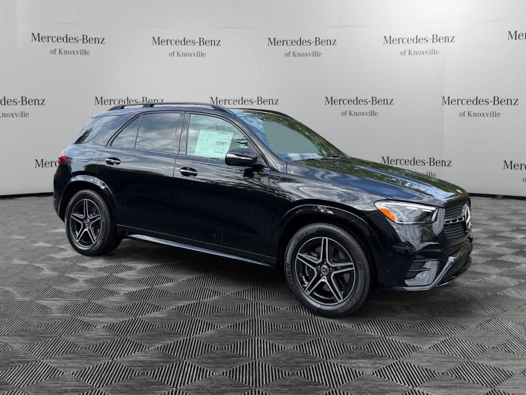 new 2025 Mercedes-Benz GLE 450 car, priced at $80,145