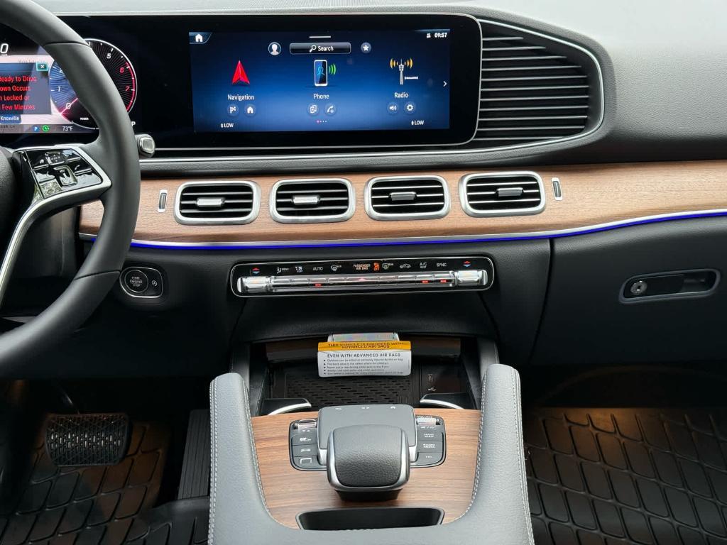 new 2025 Mercedes-Benz GLE 450 car, priced at $80,145