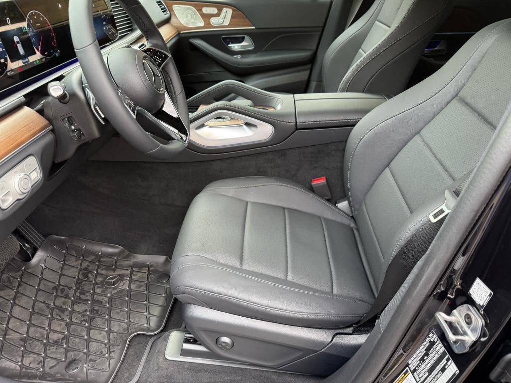 new 2025 Mercedes-Benz GLE 450 car, priced at $80,145